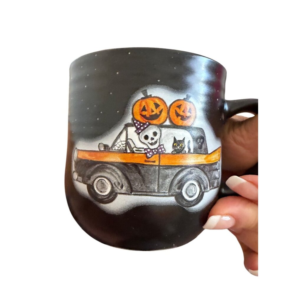 Cobwebs And Cauldrons Ceramic Halloween Set of 4 Mugs Pumpkins Skeletons In Cars - Picture 9 of 14